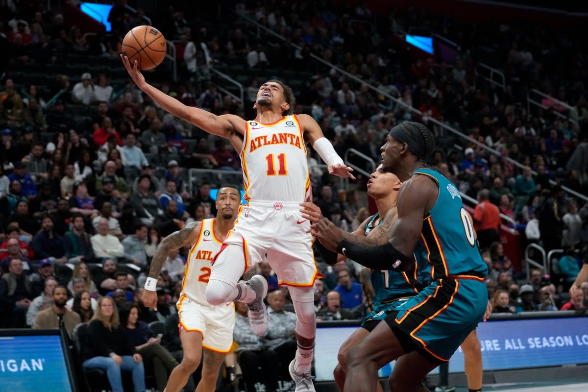 DEP-BAS HAWKS-PISTONS (AP)