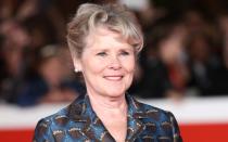 Doch zurück zu Elizabeth II.: Wenn "The Crown" ab der fünften Staffel von den späteren Jahren der Queen erzählt, wird Imelda Staunton die rüstige Monarchin verkörpern. (Bild: Getty Images/Vittorio Zunino Celotto)