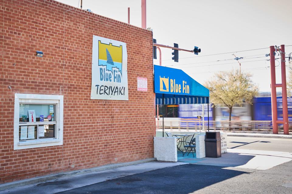 The drive-thru window at Phoenix Blue Fin is shown on Central Avenue on Oct. 4, 2022.