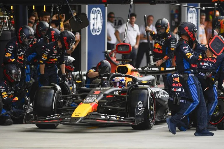 El enojo y decepción de Verstappen con su escudería Red Bull tras finalizar sexto en la carrera en Monza