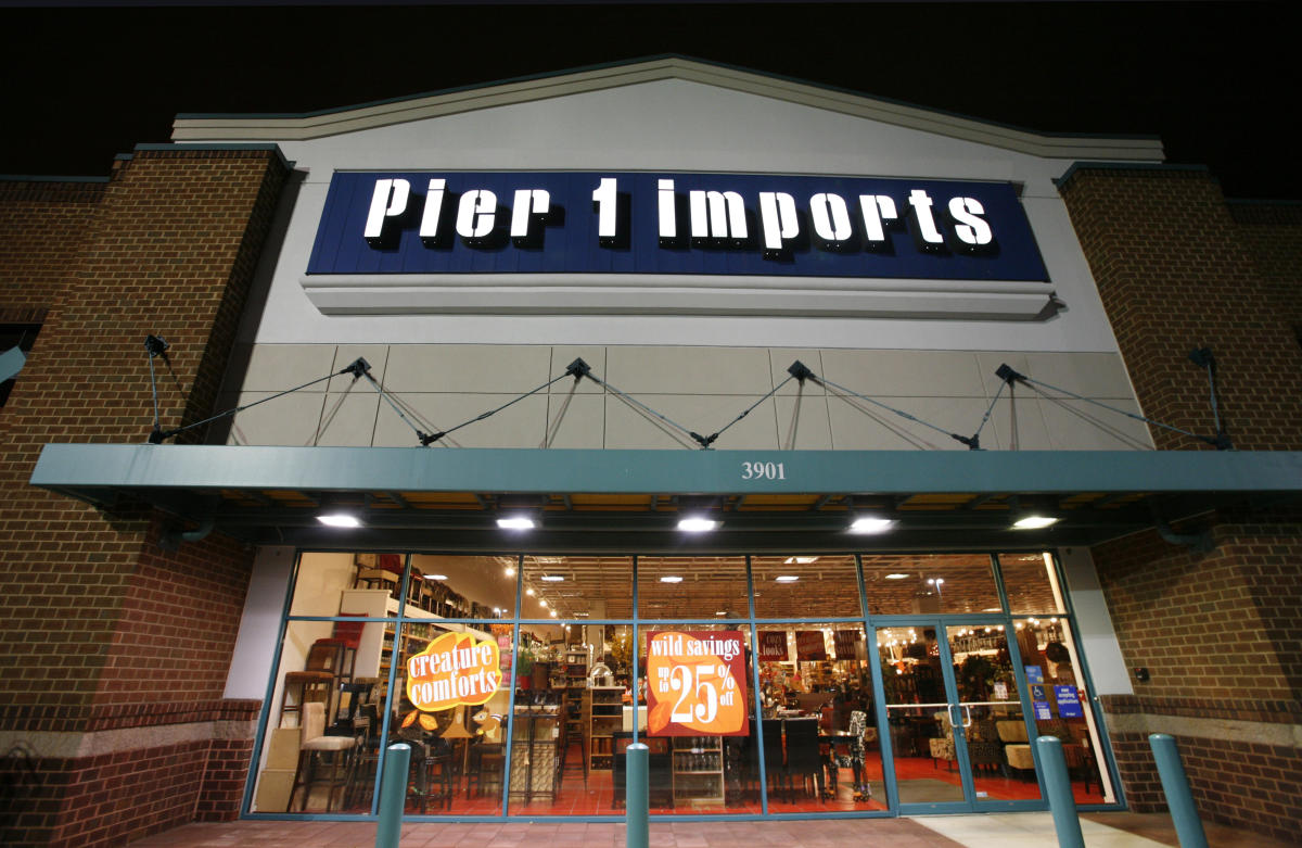 Pier 1 Imports to close up to 450 stores amid bankruptcy fears