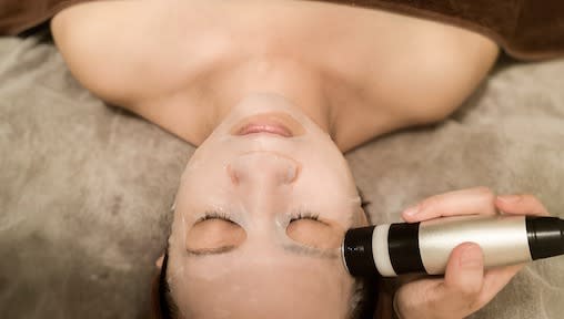 The Best Non-Invasive Facial Treatments in Singapore For Brighter, Healthier Looking Skin