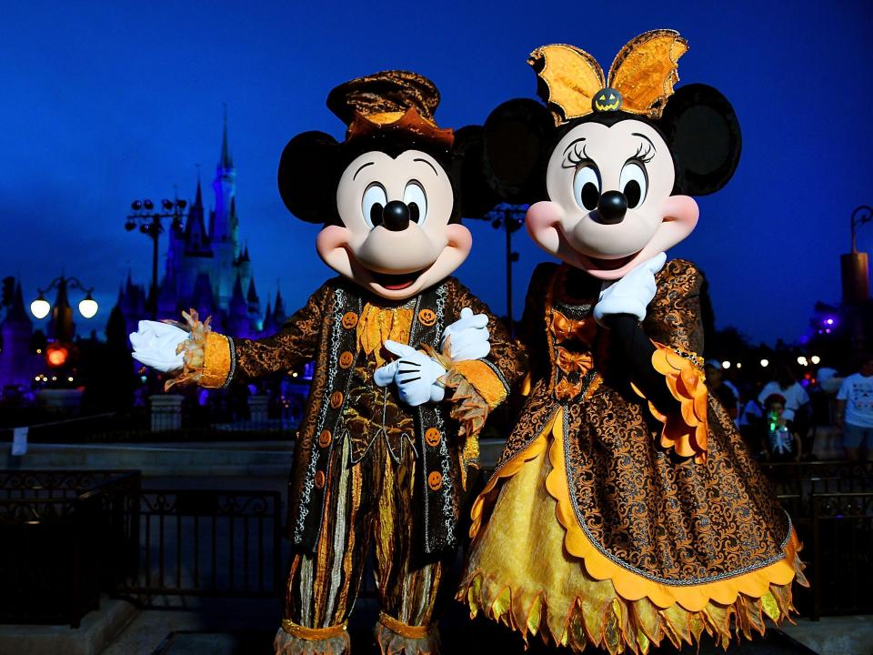 mickey minnie halloween