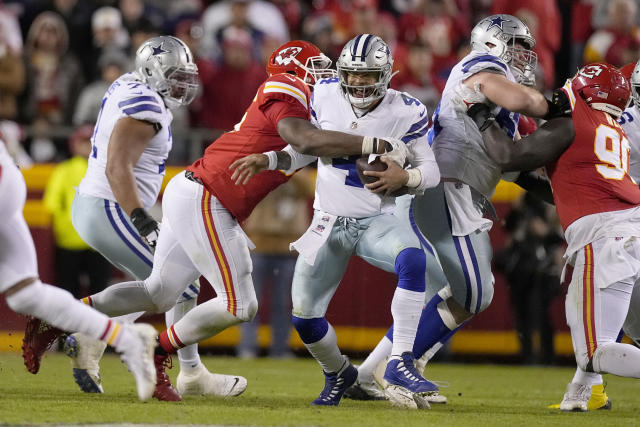 Cowboys, Raiders seek lost momentum in Thanksgiving meeting