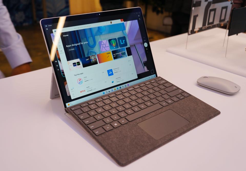 <p>Surface Pro 9</p>
