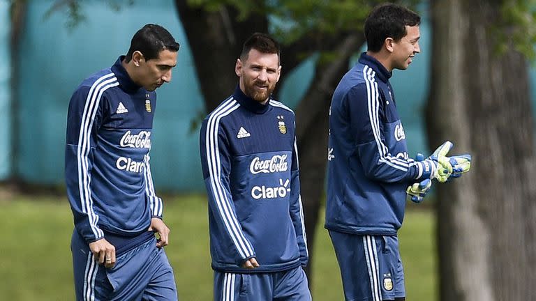 Messi y Di Maria en Ezeiza