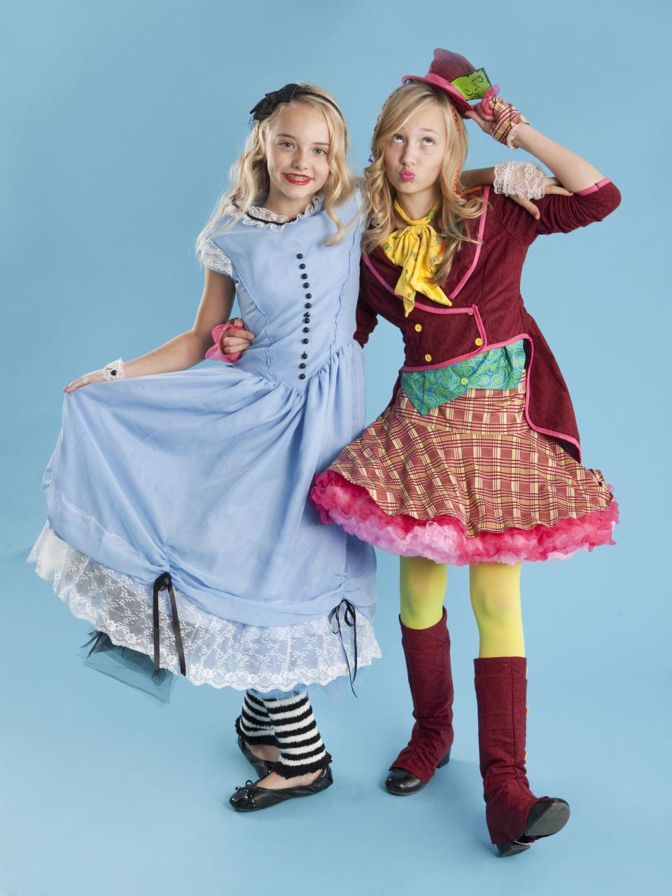 These Alice in Wonderland Costume Ideas Promise the Most Whimsical Halloween Ever