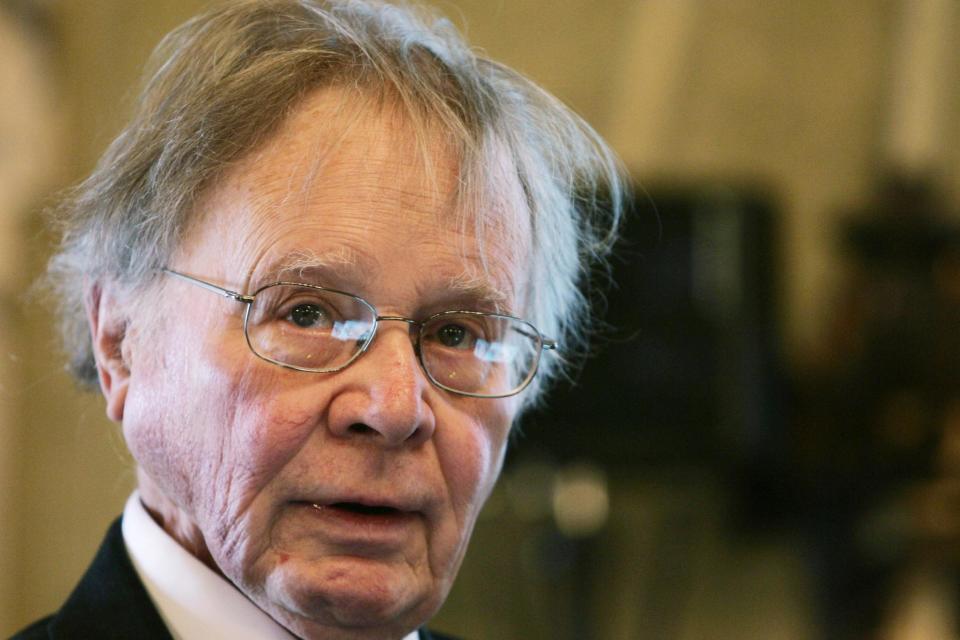 World-leading climate scientist who made 'global warming' a household term dies age 87