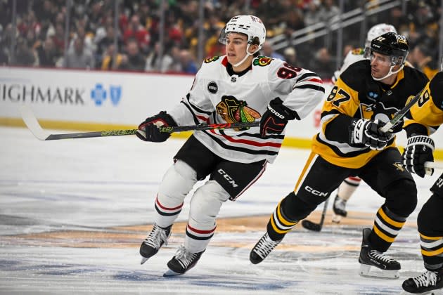 Connor Bedard picks up an assist in his NHL debut as the Blackhawks rally  past Crosby, Penguins 4-2