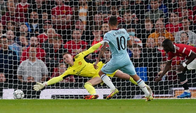 West Ham knocked Manchester United out of the Carabao Cup 