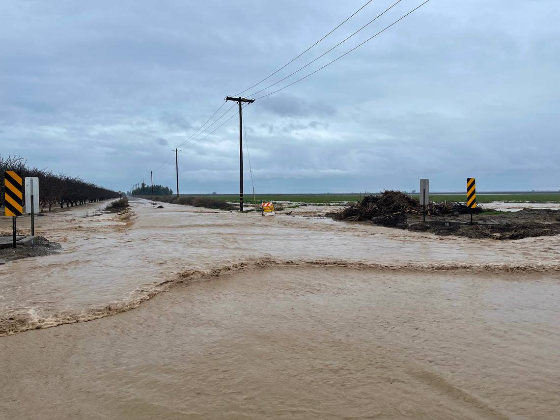 Roadway flooding at Spencer Street at Welty Road in west Stanislaus County on Monday, Jan. 9, 2023.