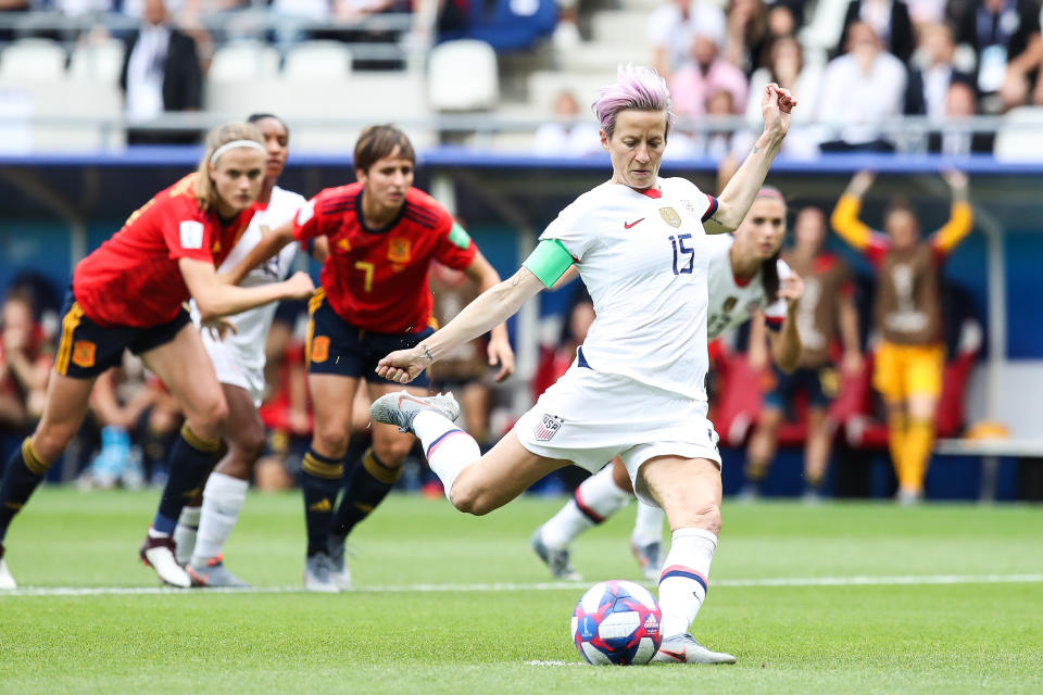 REIMS, FRANCE - JUNE 24: #15 Megan Rapinoe of USA gets her goal by penalty during the 2019 FIFA Women's World Cup France Round Of 16 match between Spain and USA at Stade Auguste Delaune on June 24, 2019 in Reims, France. (Photo by Zhizhao Wu/Getty Images)