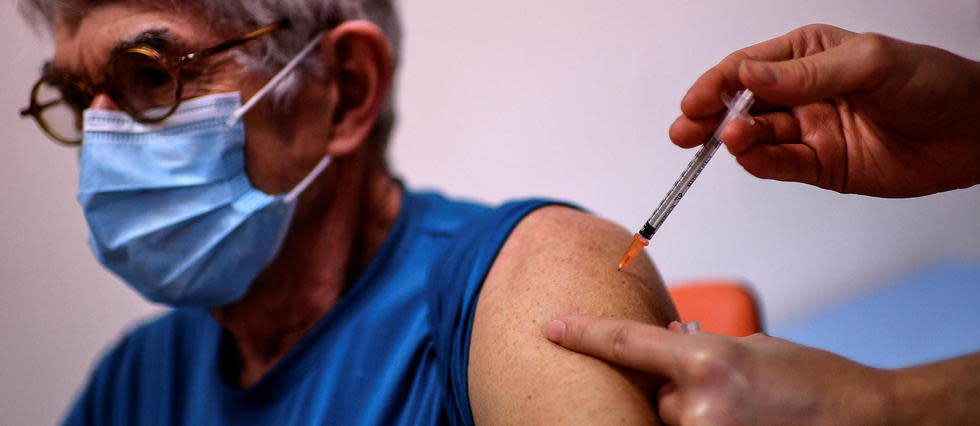 Il n'y a pour l'heure aucun lien établi entre le vaccin contre le Covid-19 et les décès observés chez des personnes ayant reçu une injection. 
