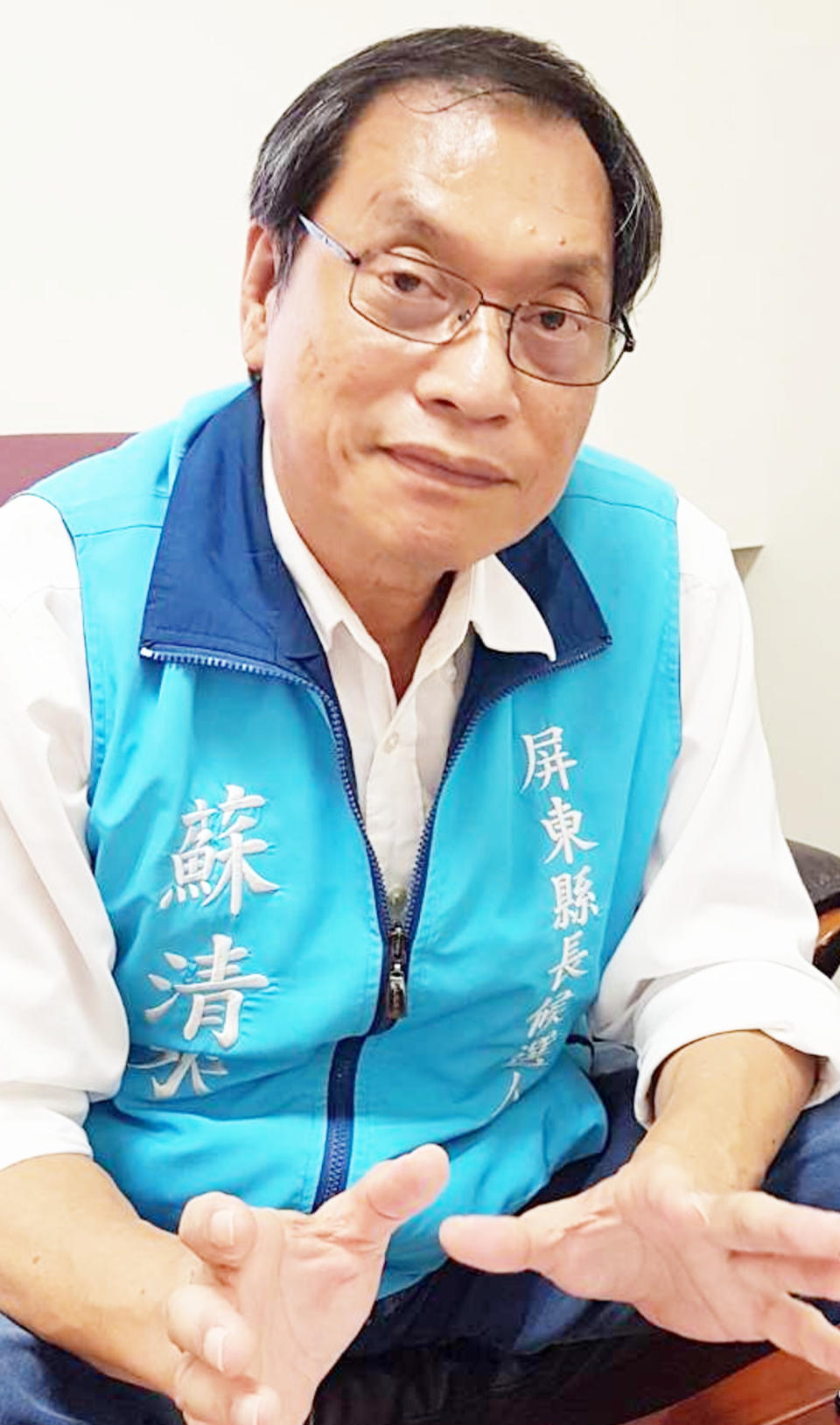 蘇清泉表示相信議長周典論會支持他。（記者毛莉攝）