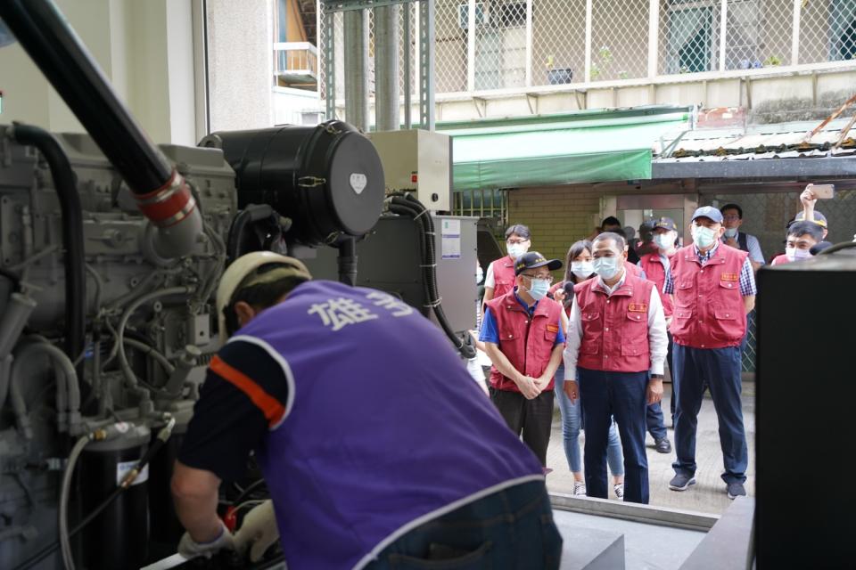 侯友宜視察抽水站   圖：新北市水利局提供