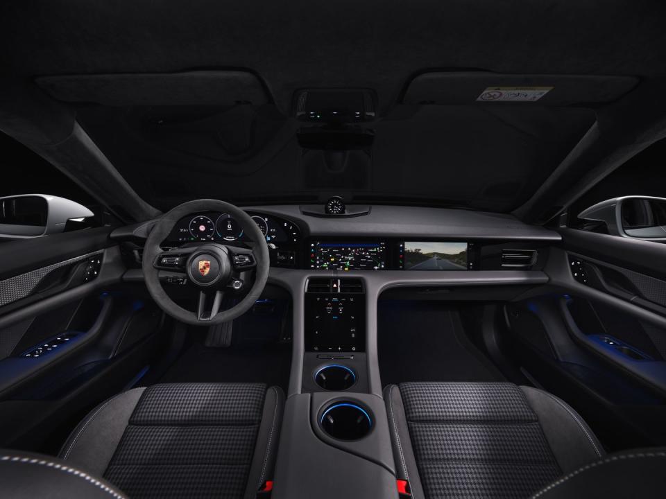 2025 porsche taycan interior