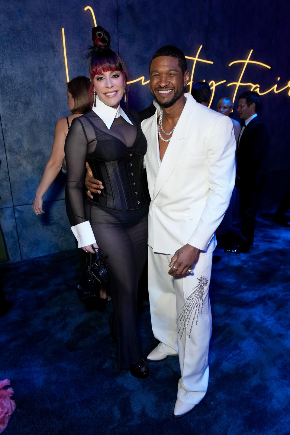 BEVERLY HILLS, CALIFORNIA - MARCH 12: EXCLUSIVE ACCESS, SPECIAL RATES APPLY. Jennifer Goicoechea and Usher attend the 2023 Vanity Fair Oscar Party Hosted By Radhika Jones at Wallis Annenberg Center for the Performing Arts on March 12, 2023 in Beverly Hills, California. (Photo by Kevin Mazur/VF23/WireImage for Vanity Fair)