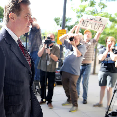 Former Trump campaign manager Paul Manafort arrives for arraignment on a third superseding indictment against him by Special Counsel Robert Mueller on charges of witness tampering, at U.S. District Court in Washington, U.S. June 15, 2018. REUTERS/Jonathan Ernst