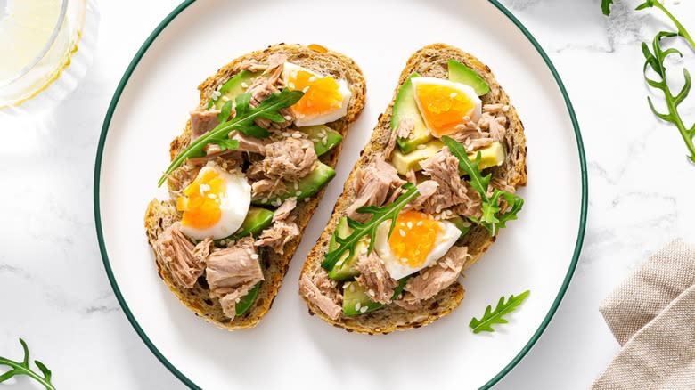 canned tuna with eggs