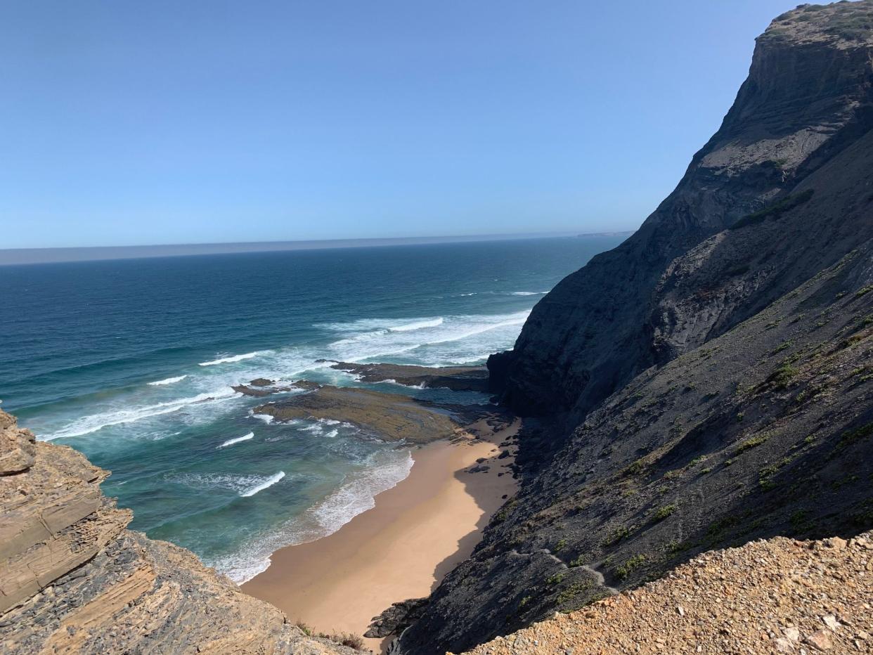 The Hidden Cliffs of Barriga Boondocking