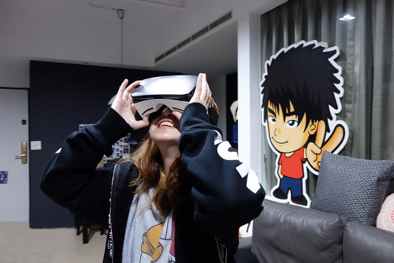三星 Gear VR 簡單直覺進入虛擬實境VR的世界