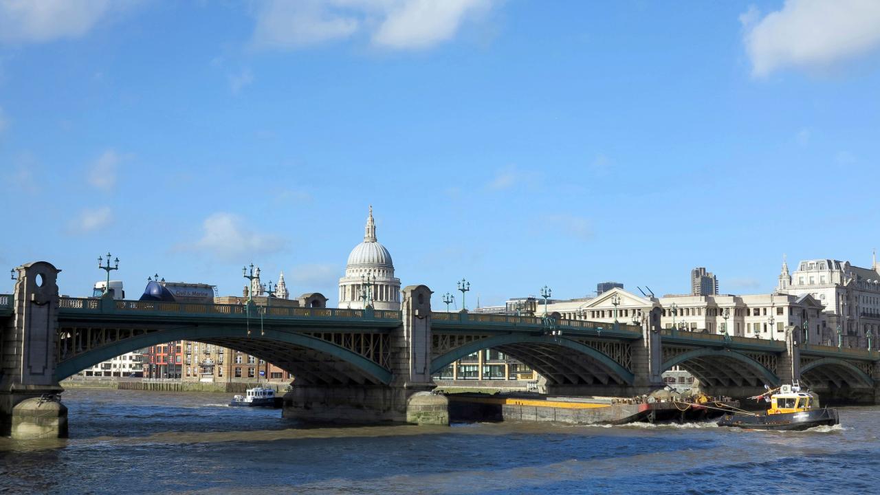 bridge over Thames river in London, England