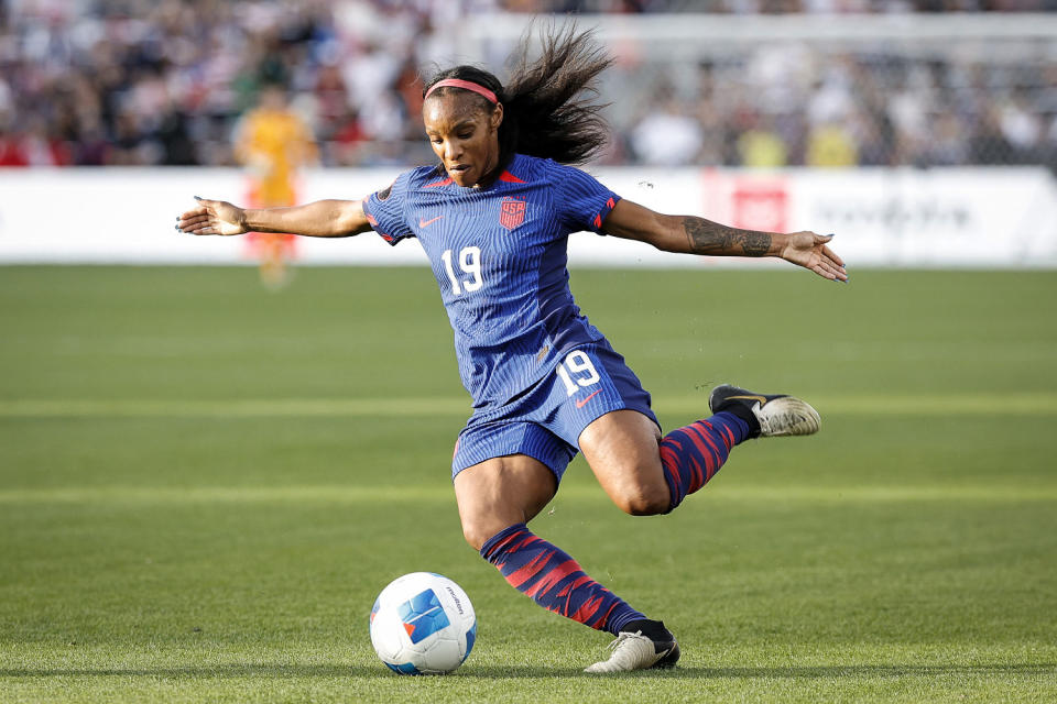 Crystal Dunn (Carmen Mandato / Getty Images  for USSF file)