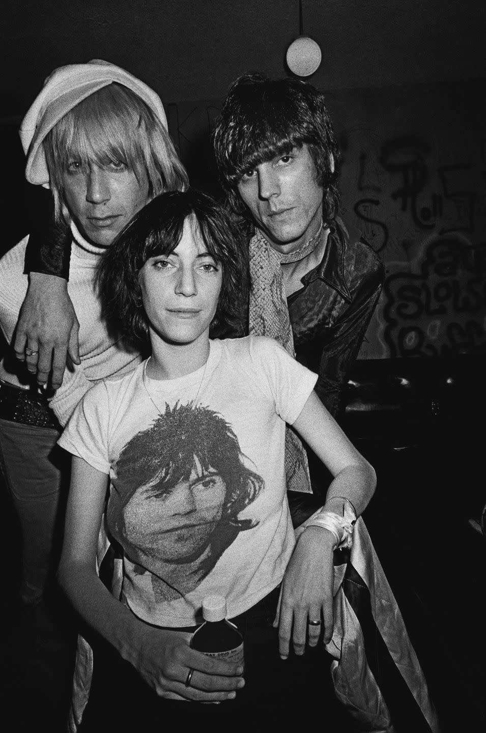 <p>Patti Smith poses with Iggy Pop and James Williamson of The Stooges in November 1974 backstage at the Whisky a Go Go in Los Angeles California.</p>