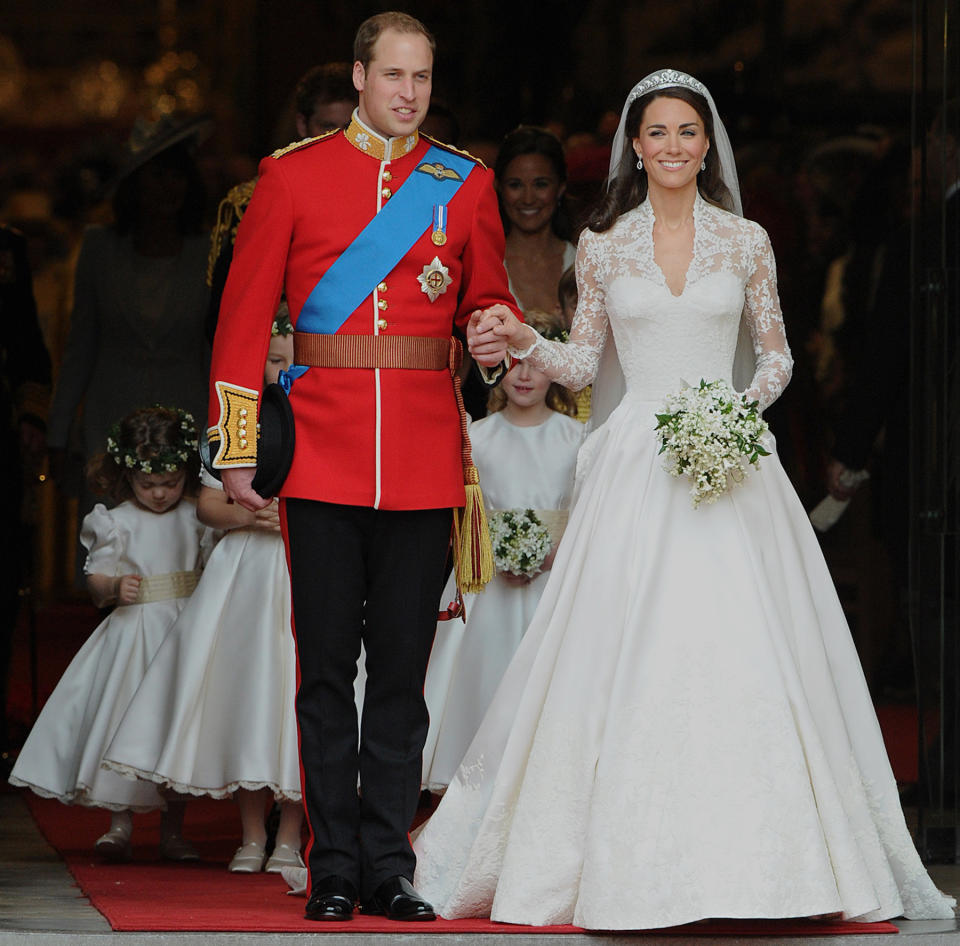 Das Kleid von Herzogin Kate stammte aus dem Hause Alexander McQueen, aus der Feder von Sarah Burton. (Bild: Getty Images)