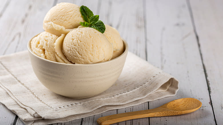 scoops of vanilla ice cream