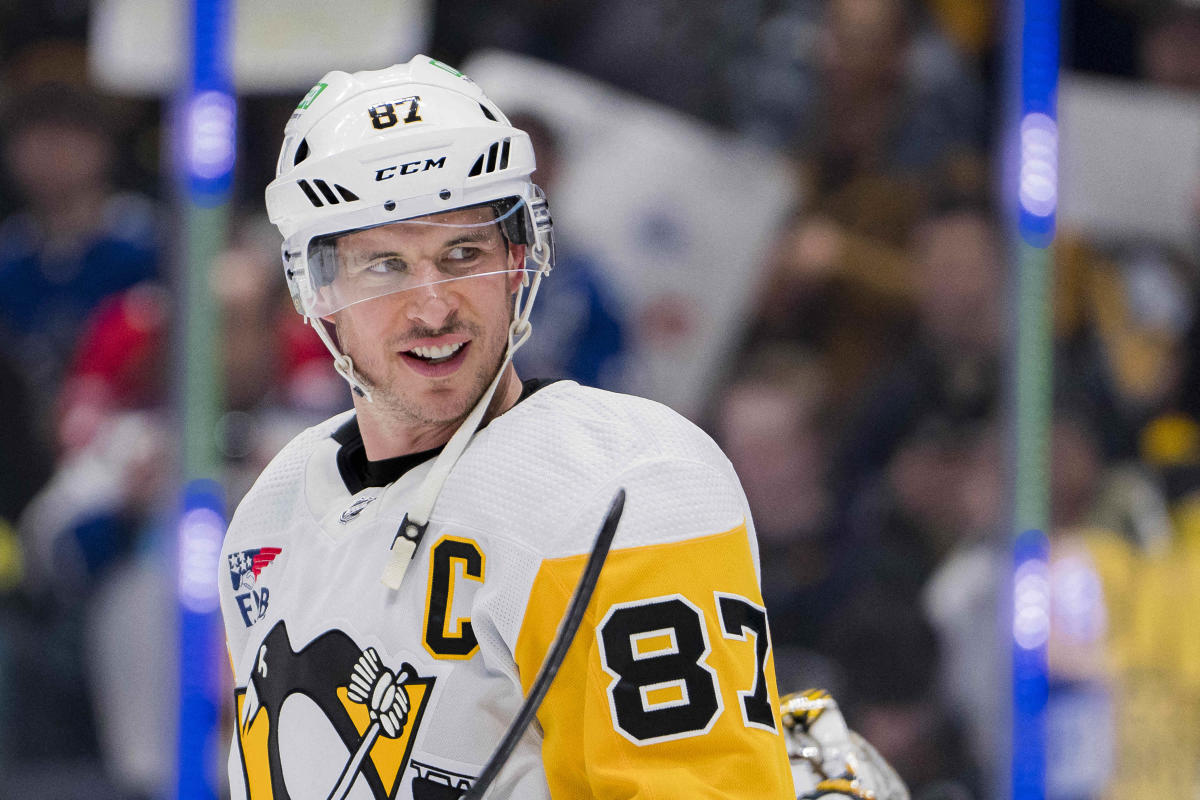 Penguins star Sidney Crosby draws praise for latest ‘bargain’ contract: ‘Most unselfish athlete to play any sport’