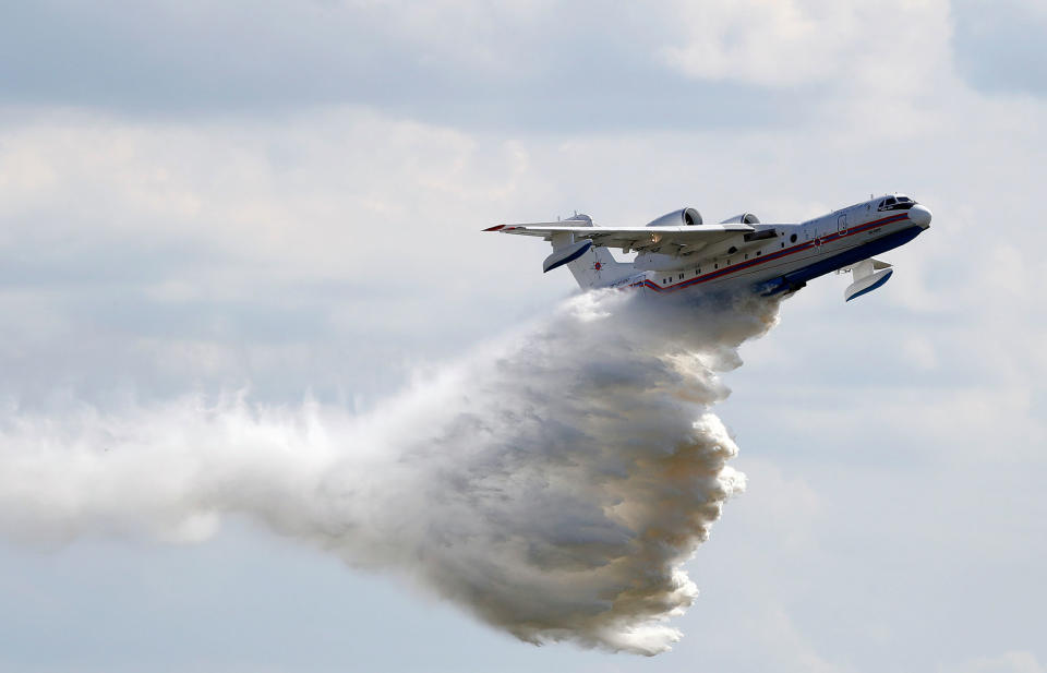 <p>A Beriev Be-200 Altair amphibious aircraft performs during a demonstration flight at the MAKS 2017 air show in Zhukovsky, outside Moscow, Russia, July 18, 2017. (Photo: Sergei Karpukhin/Reuters) </p>