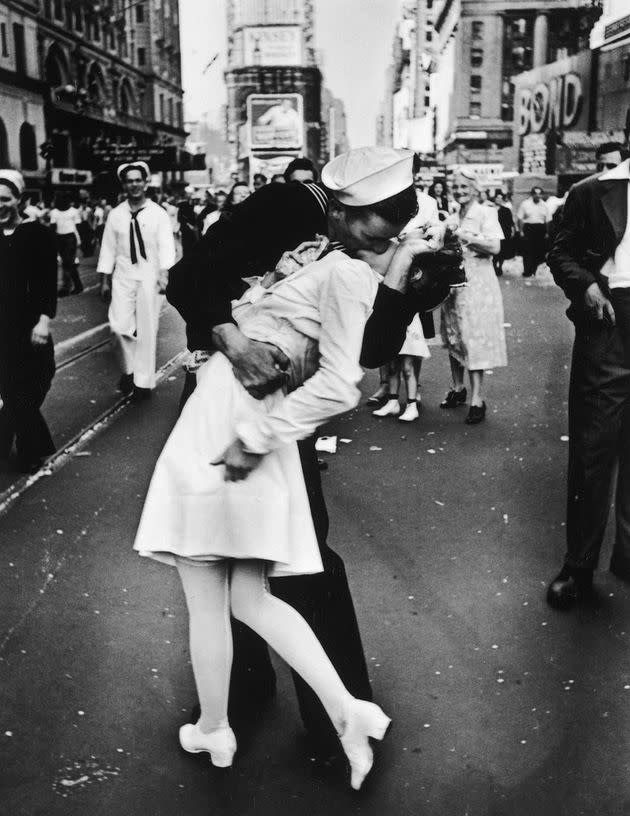 Il celebre bacio di Times Square (Photo: ANSA)