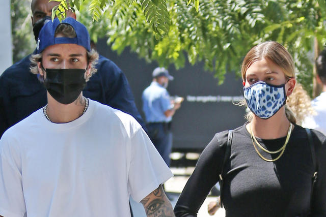 Justin Bieber Wears Kanye West's Wild Yeezy Foam Runners on a Date With  Hailey Baldwin