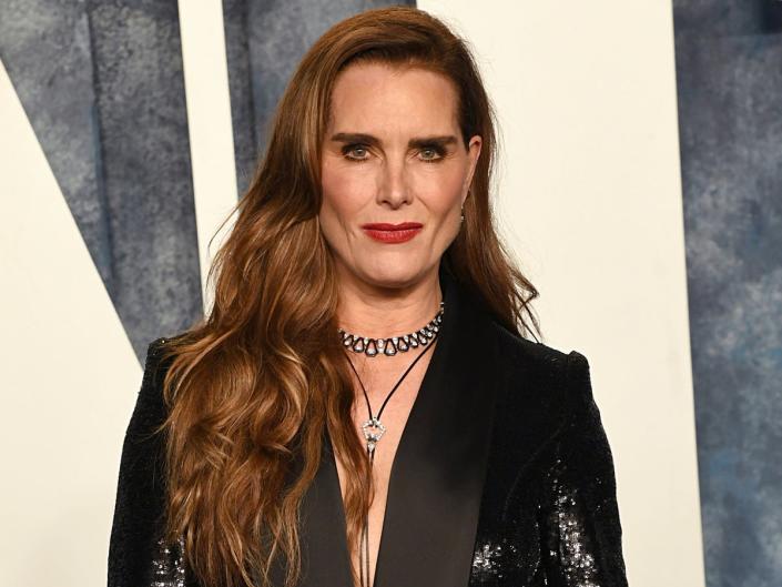 Brooke Shields Doesnt Know Why Her Mother Thought It Was All Right