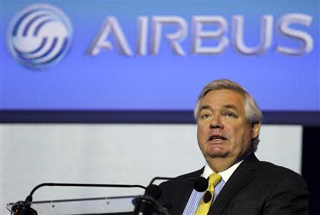 John Leahy, Airbus Chief Operating Officer Customers attends the Airbus annual press conference in Colomiers, near Toulouse, January 13, 2014. REUTERS/Regis Duvignau