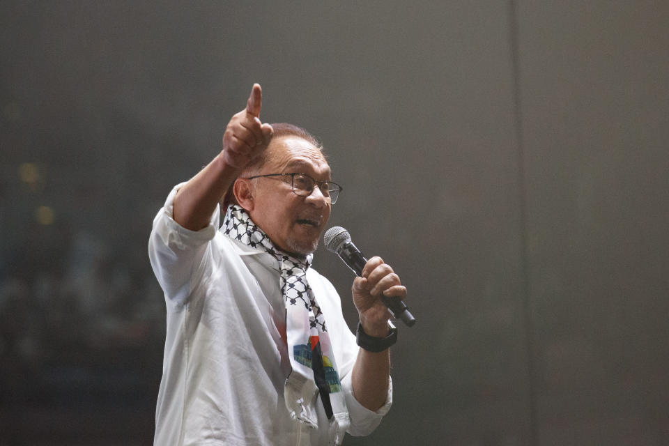 FILE PHOTO: Anwar Ibrahim during a pro-Palestinian rally in Kuala Lumpur in Oct 2023. (Photo: Samsul Said/Bloomberg)