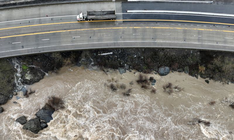 Rainstorms cause Russian River to swell in Mendocino County