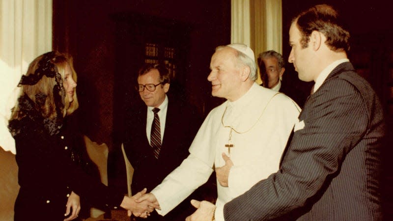 Pope_John_Paul_II_with_Joe_and_Jill_Biden