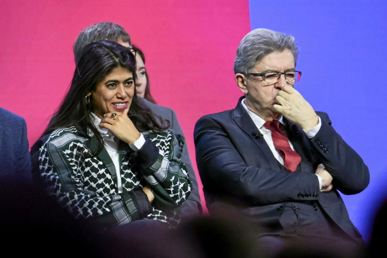 Jean-Luc Mélenchon et Rima Hassan ont accusé la préfecture de Bordeaux d'avoir annulé la conférence de Rima Hassan. La préfecture dément cette information.  - Credit:ISA HARSIN/SIPA / SIPA / ISA HARSIN/SIPA