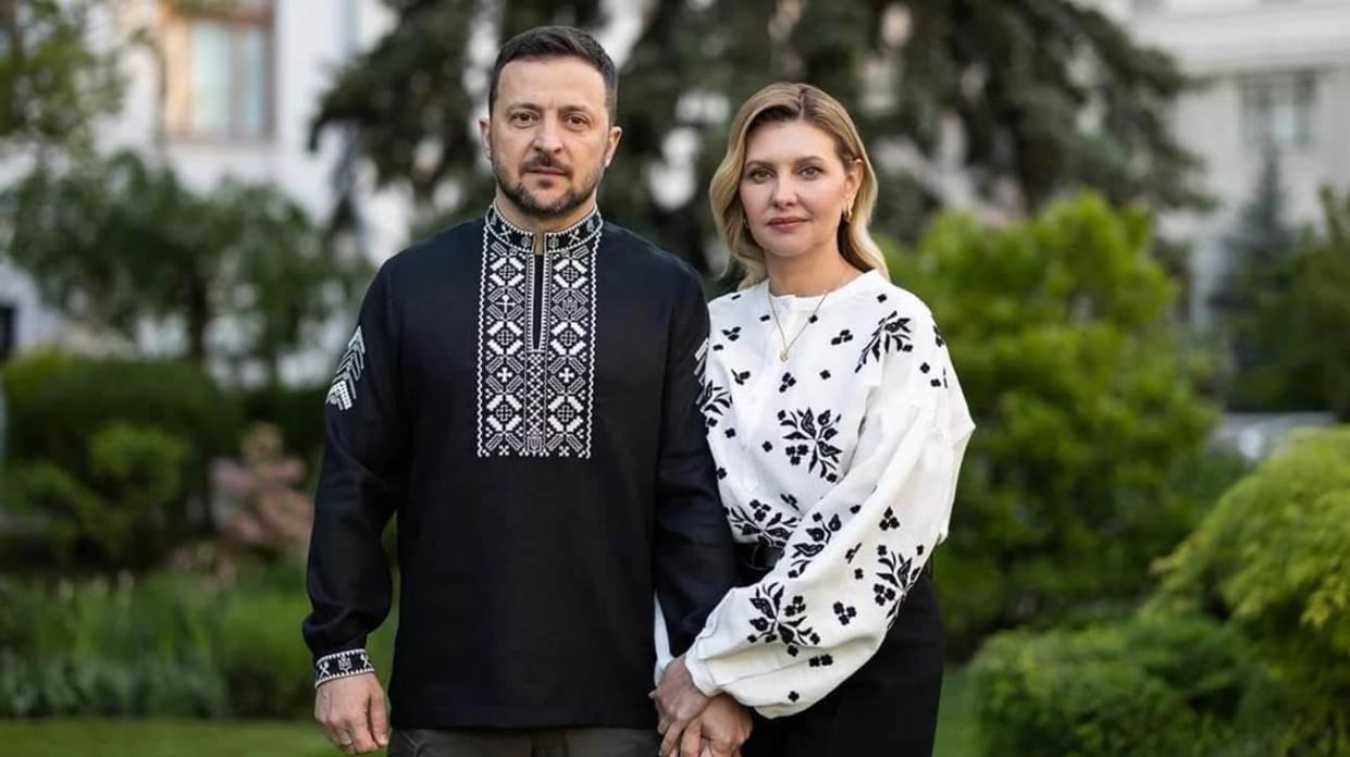 Zelenskyy dressed up in a vyshyvanka from Etnodim, worth UAH 4,400, or about US$110, and the first lady in Yavorivʼs dyvotsvit (wonder flower) from Gaptuvalnya, worth UAH 9,950 or about US$250. Photo: Zelenskyy's Instagram