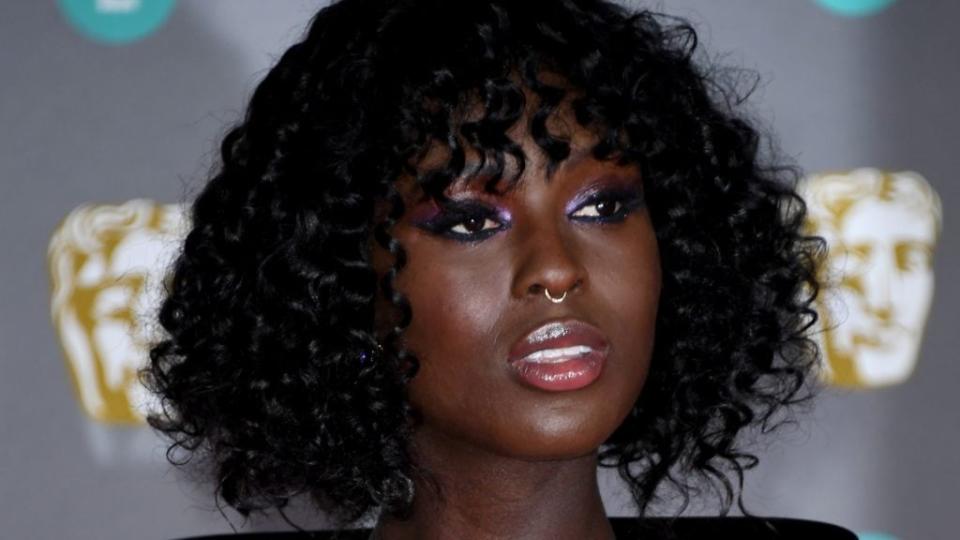 Jodie Turner-Smith poses prettily while attending last February’s EE British Academy Film Awards 2020 at Royal Albert Hall in London. (Photo by Gareth Cattermole/Getty Images)