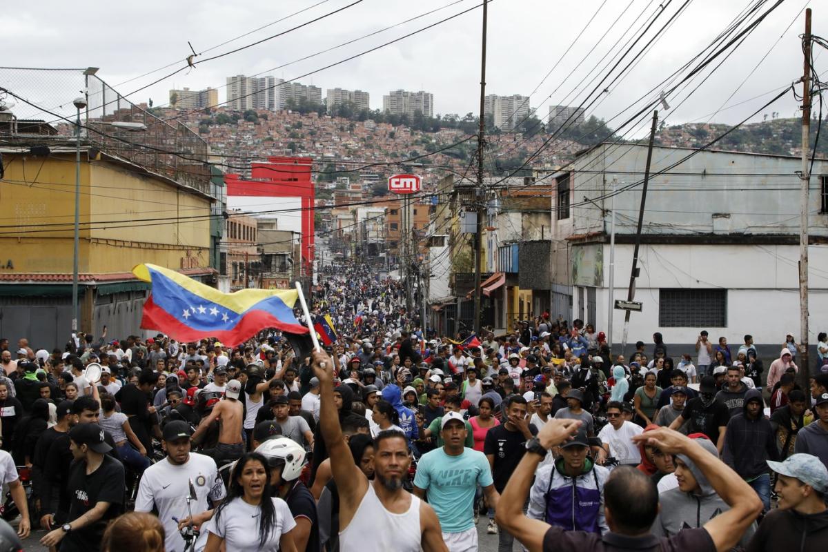 Meta oversight panel says political content cuts could limit dissent in crises including Venezuela’s