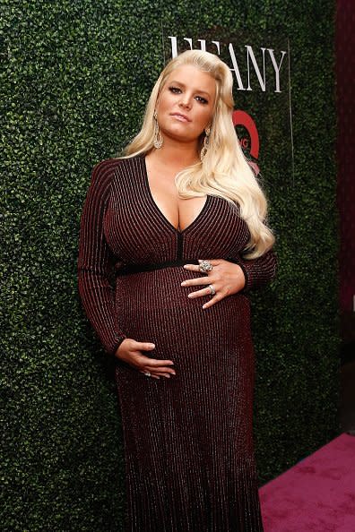 Jessica Simpson Is the Epitome of Confidence in New Photos - Parade