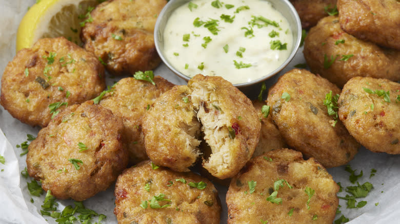 A bowlful of crab cakes