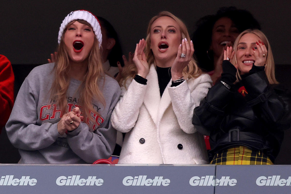 Taylor Swift Gives Stadium Worker HUGE Tip Following Chiefs Game