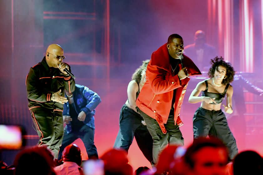 Busta Rhymes performing