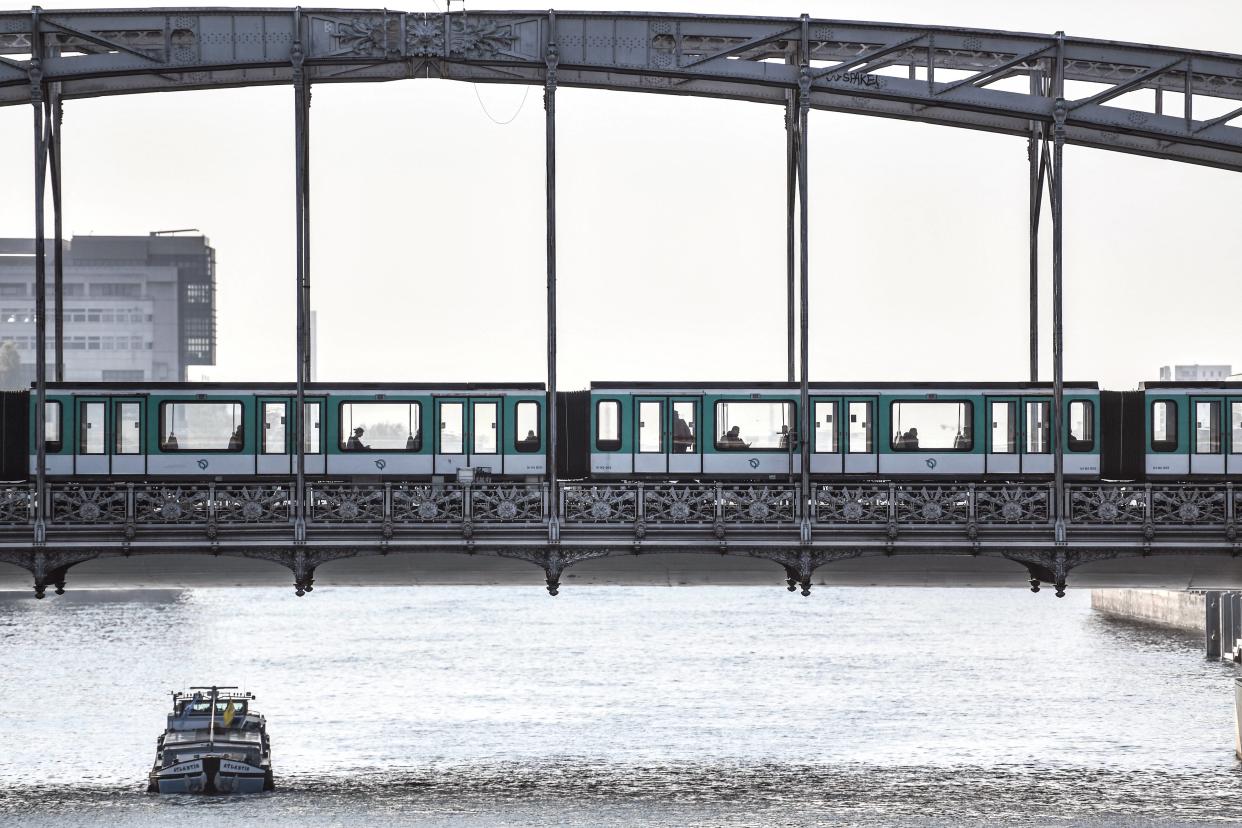 Les lignes 2, 6, 11 et 14 seront partiellement ou intégralement fermées durant les vacances scolaires de printemps. Photo d’illustration d’un métro à Austerlitz.