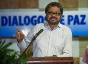 El comandante de las FARC Iván Marquez ante periodistas en La Habana el 4 de abril de 2014 durante las negociaciones de paz con el gobierno colombiano (AFP | Yamil Lage)