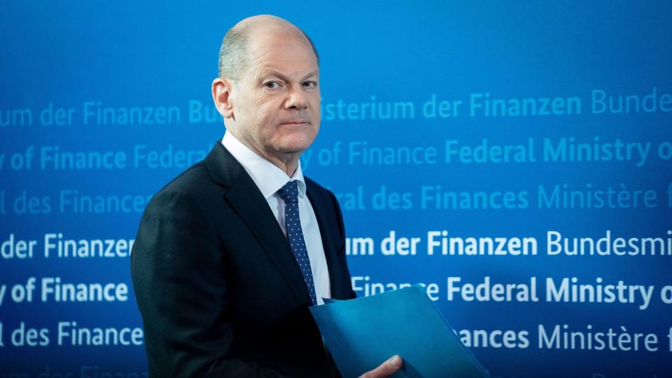 Vizekanzler Olaf Scholz (SPD) kommt zu einer Pressekonferenz. (Bild:dpa)